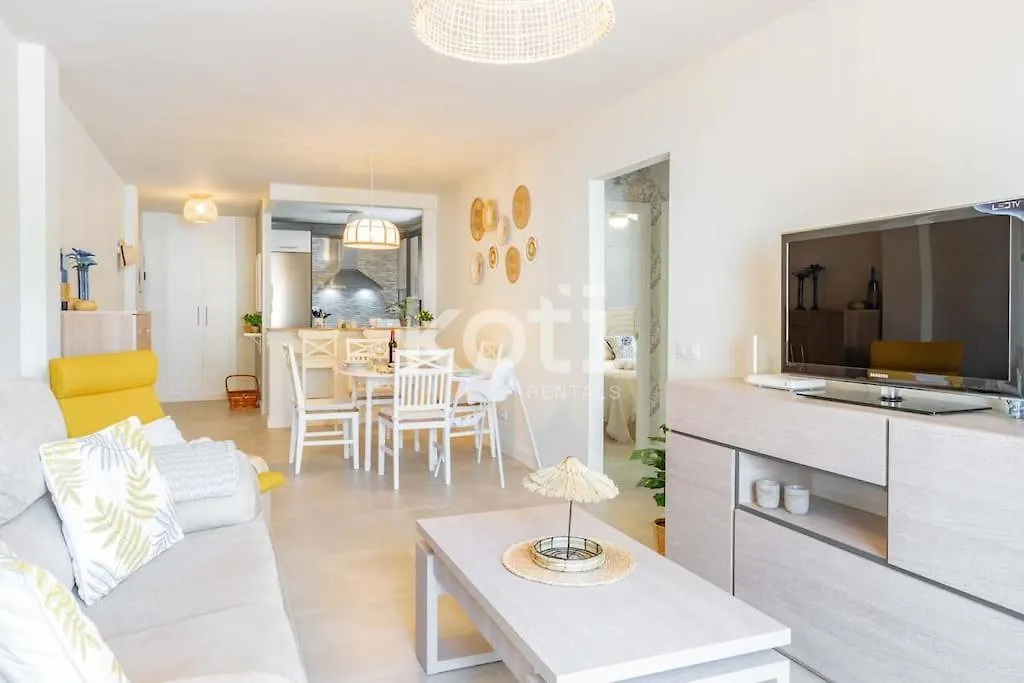 Koti Rentals - Playa Santa Ana Benalmadena Apartment